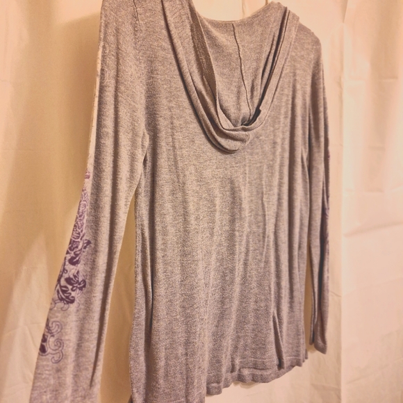 ❤️One World Women's Size Medium Gray V-Neck Pull-Over Sweater Hood Sequins - Picture 5 of 5